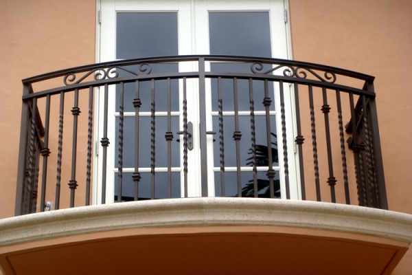 ferforje-balkon-korkuluklari